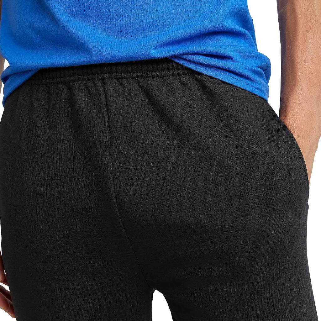 Elastic waistband detail, black sweatpants